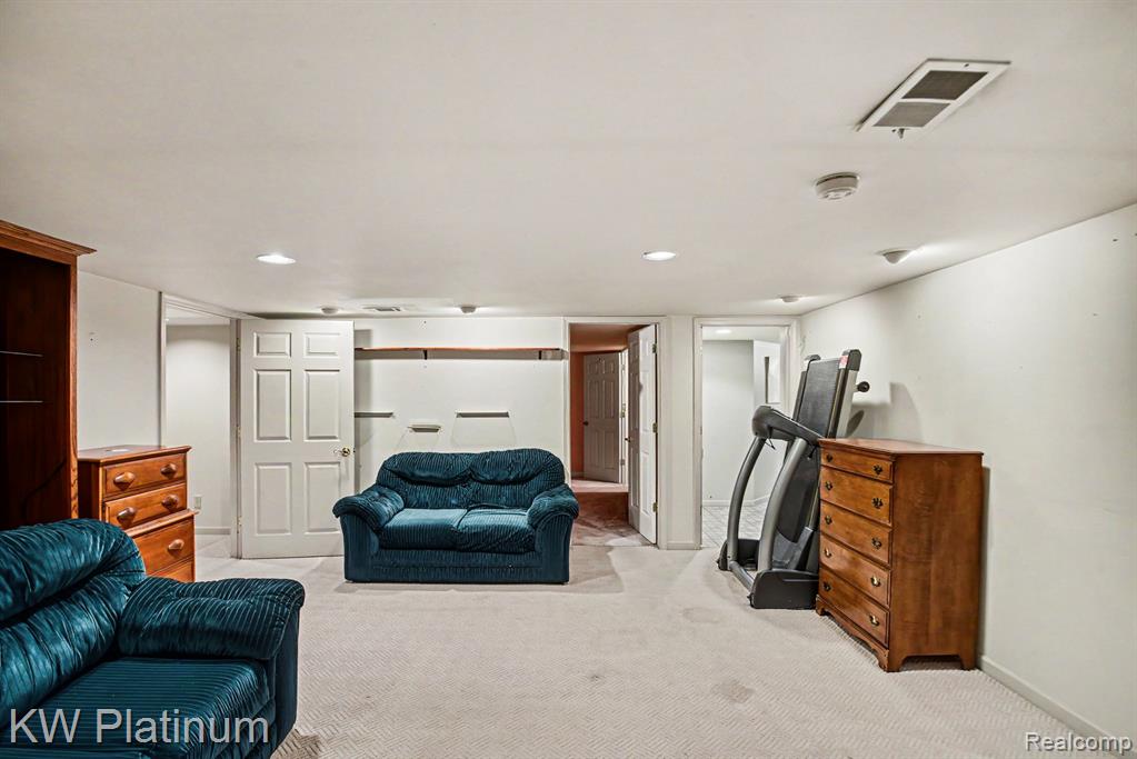 15640 Orchard Ridge Drive, Clinton Twp, MI 48038 — Photo 19