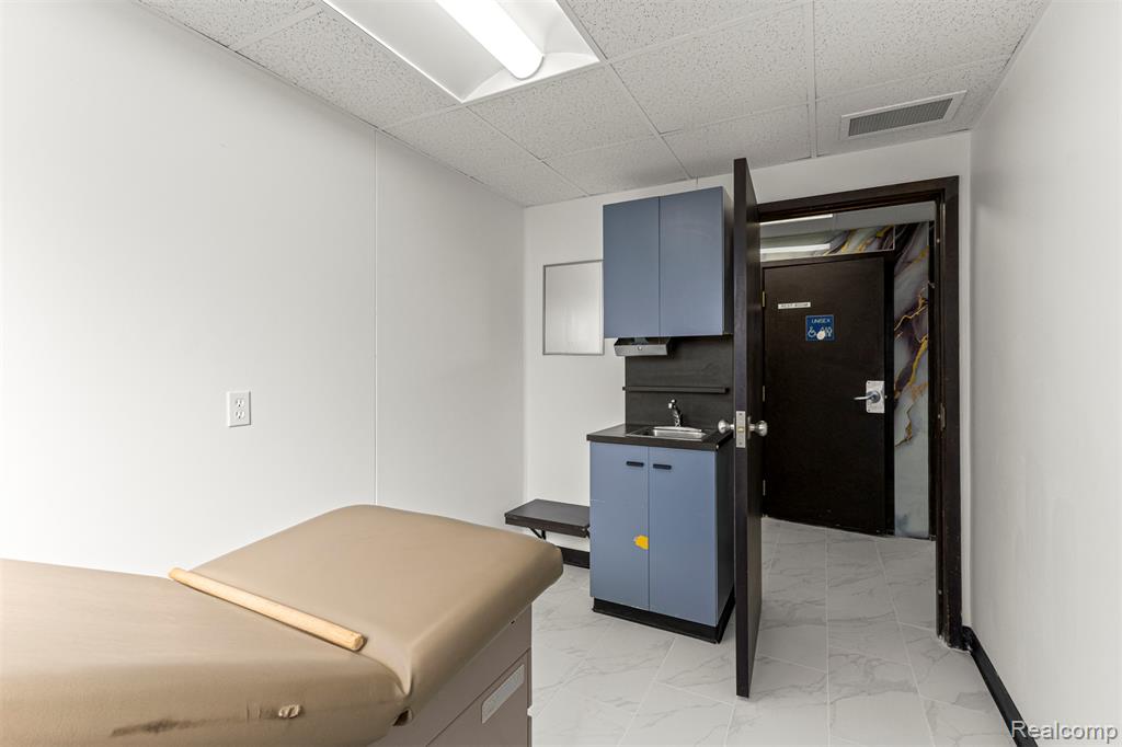 19130 SUMPTER Road, Belleville, MI, 48111