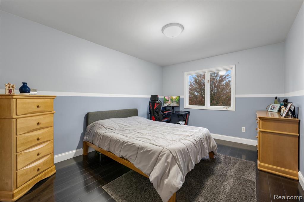 45021 Riverwoods Drive, Macomb, MI 48044 — Photo 16
