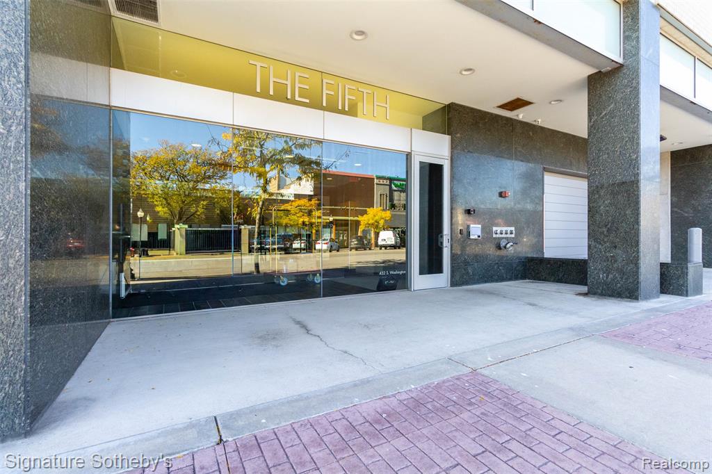 432 S Washington Avenue, 1007, Royal Oak, MI 48067 — Photo 2
