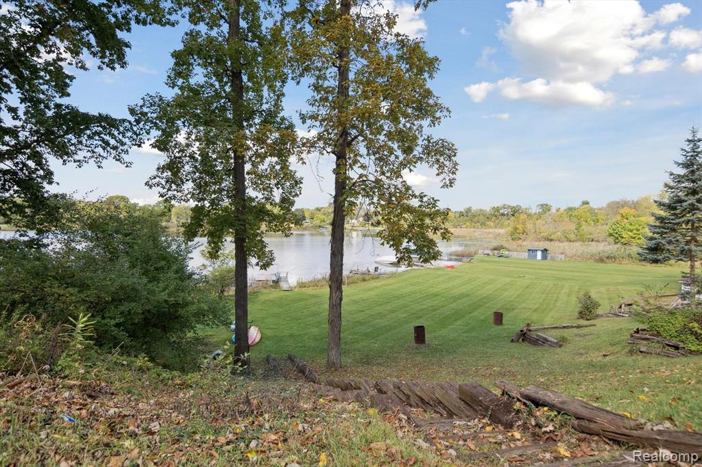 2210 Lakeview Drive, Brooklyn, MI 49230 — Photo 42