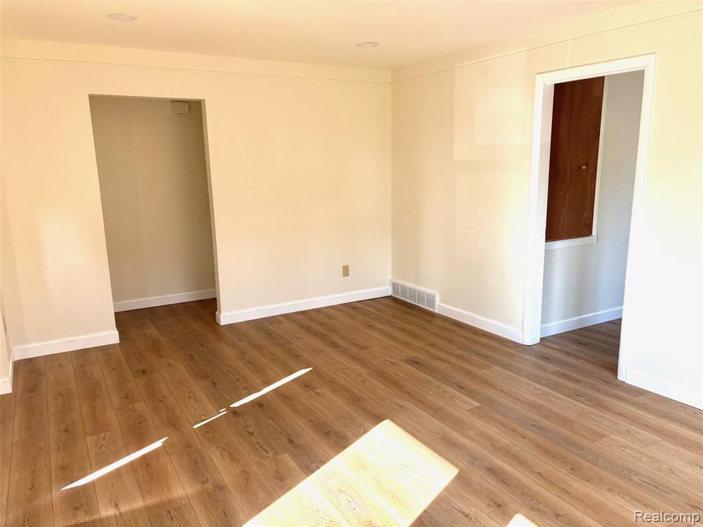 4424 Briarwood Avenue, Royal Oak, MI 48073 — Photo 7