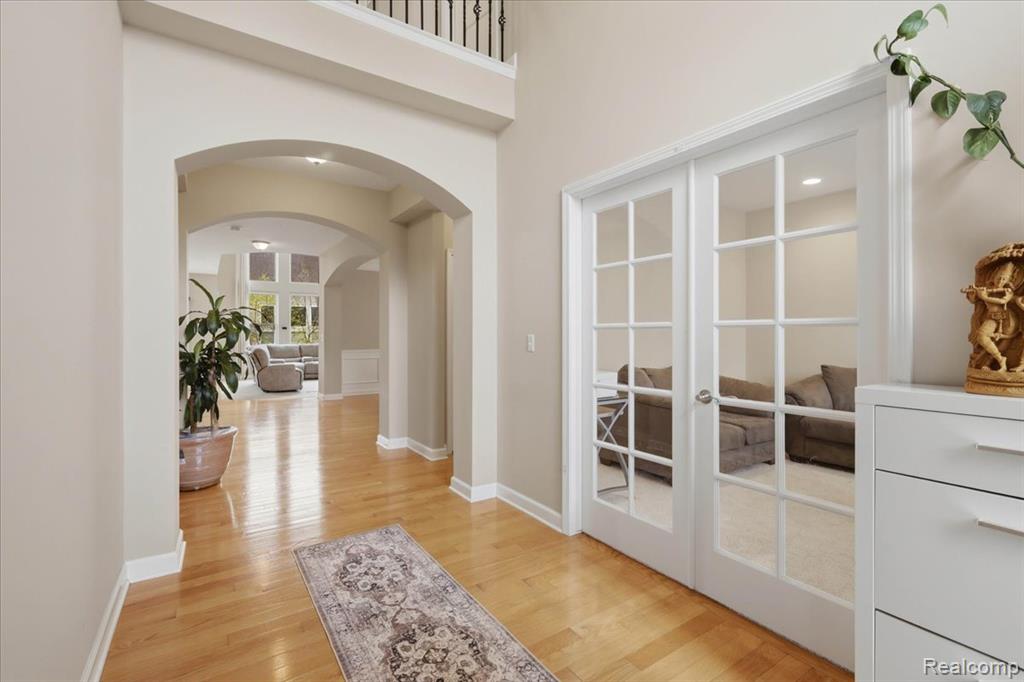 1114 Wales Drive, Lake Orion, MI — Photo 9