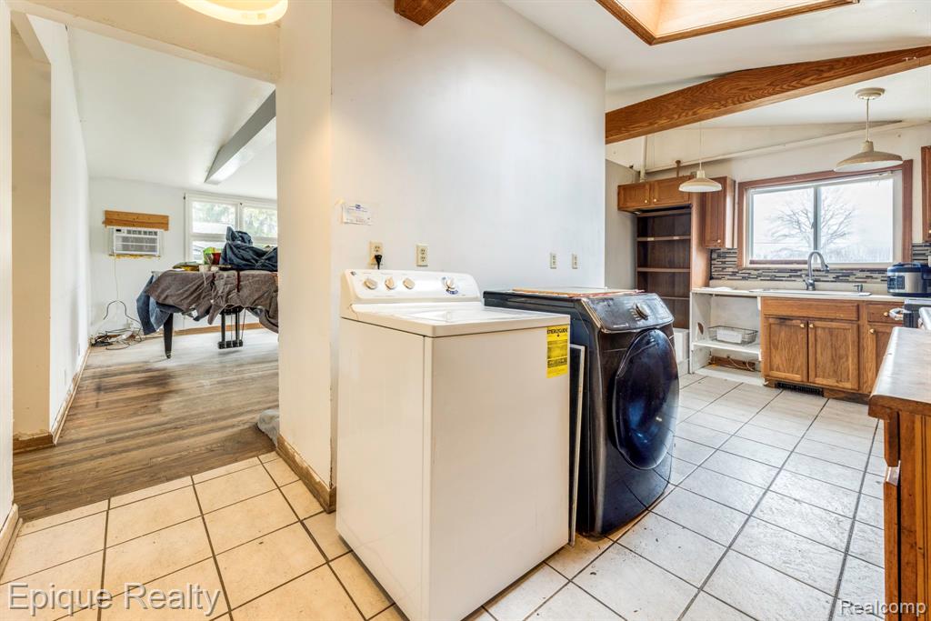 4404 N River Road, Fort Gratiot, MI 48059 — Photo 11