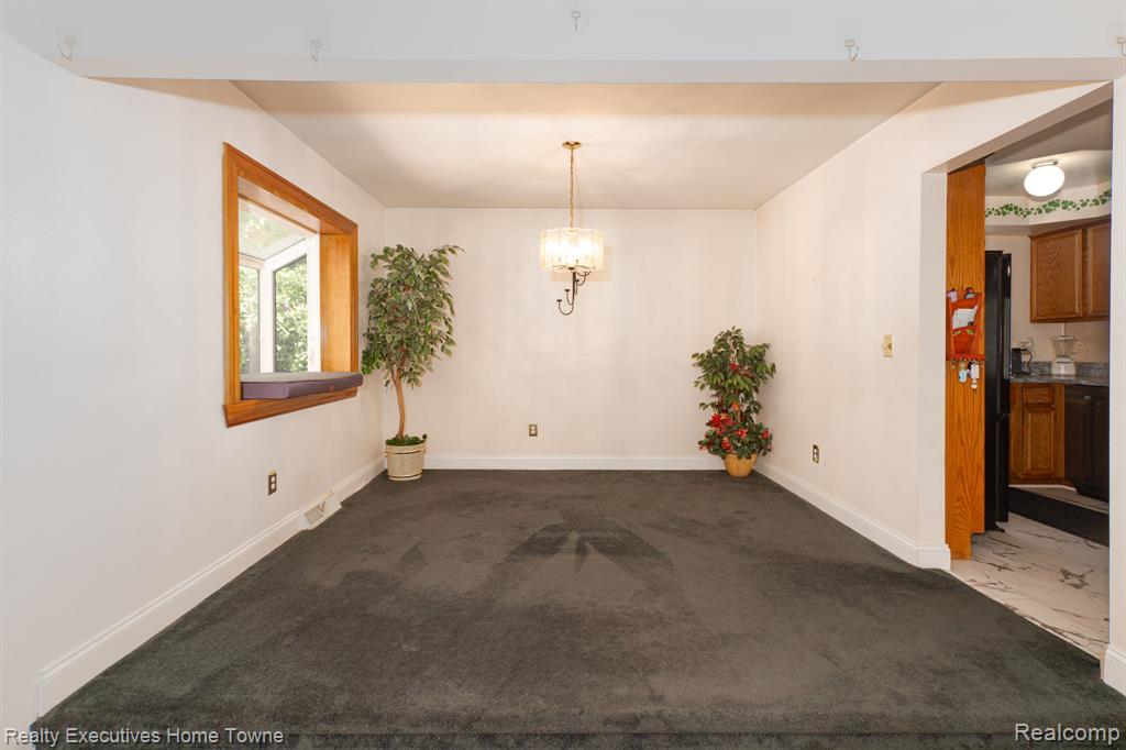 30539 Lund Avenue, Warren, MI 48093 — Photo 10