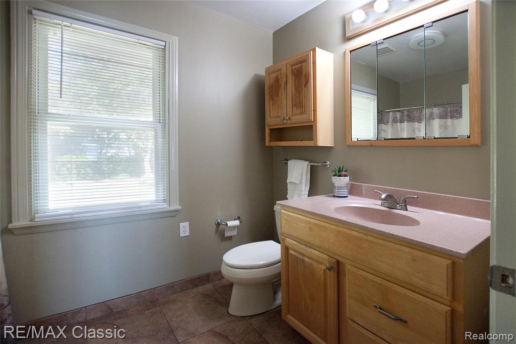 1861 Ladd Road, Wolverine Lake, MI 48390 — Photo 26