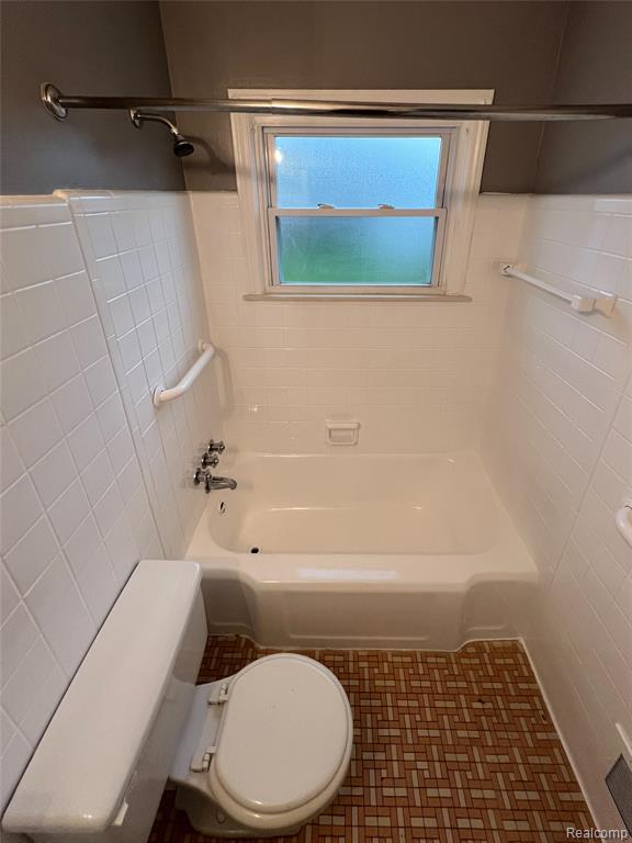 8277 N Sterling, Center Line, MI 48015 — Photo 13