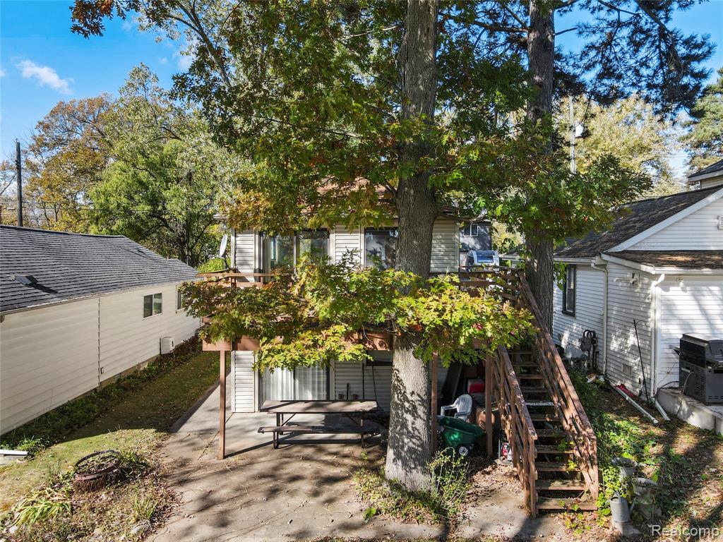 6675 Langtoft Street, West Bloomfield, MI 48324 — Photo 36