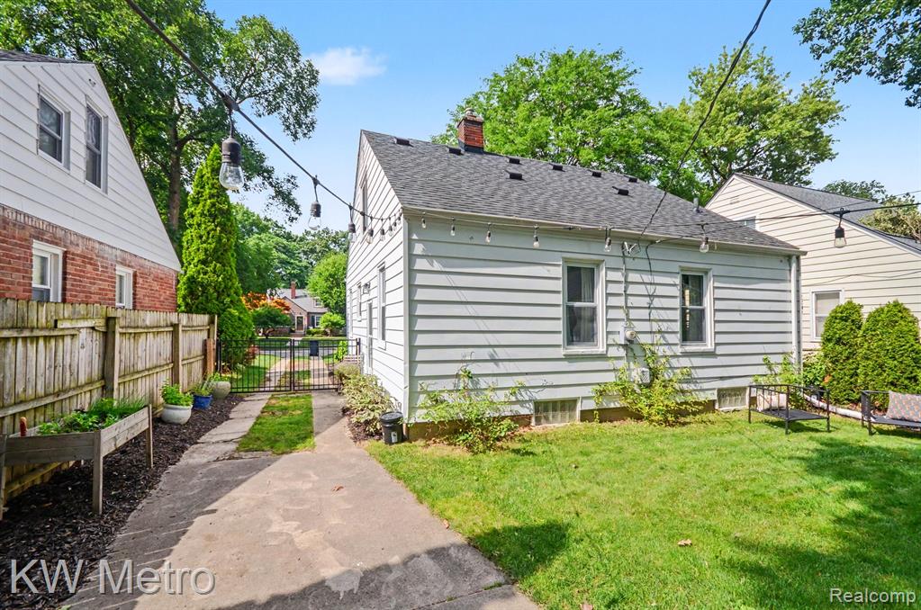 615 Royal Avenue, Royal Oak, MI 48073 — Photo 30