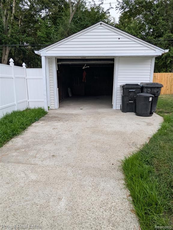 19161 Hamburg Street, Detroit, MI 48205 — Photo 5