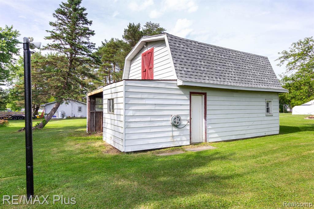 3350 N Belsay Road E, Flint, MI 48506 — Photo 38