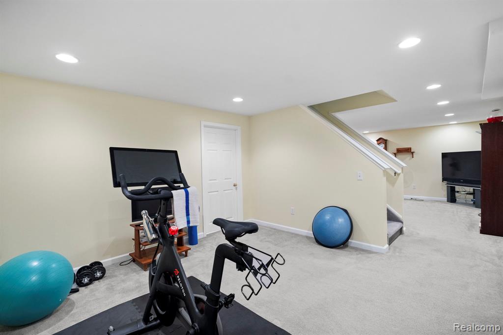 4386 Kelly Circle Drive, Commerce Twp, MI 48390 — Photo 27