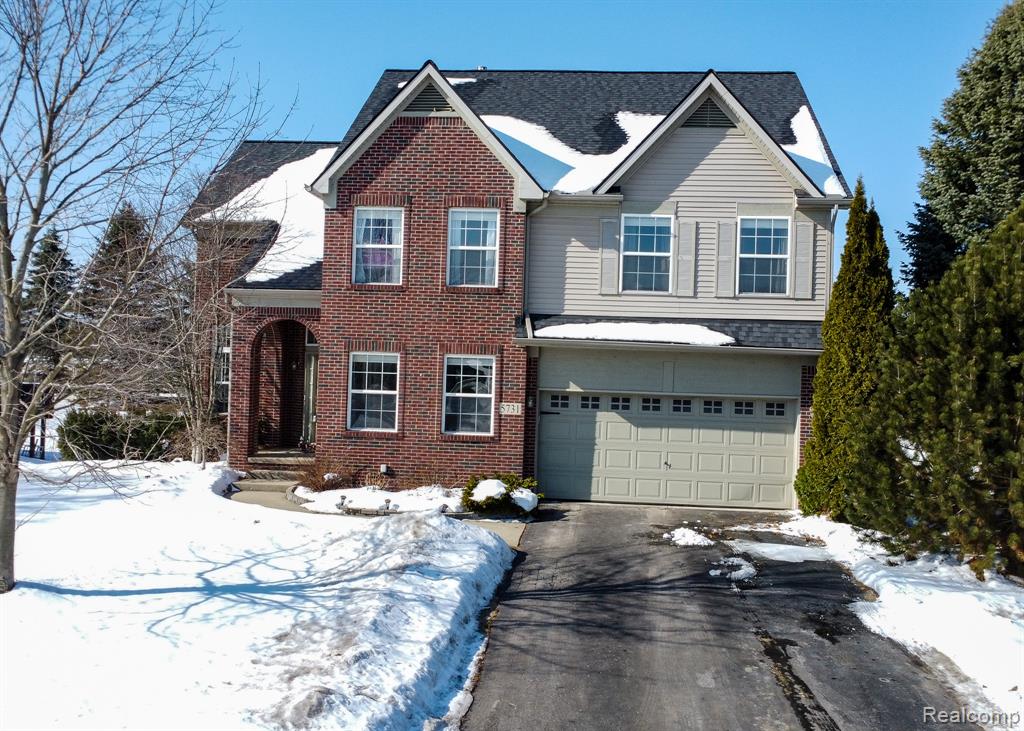5731 Bingham Drive, Commerce Twp, MI 48382 — Photo 45
