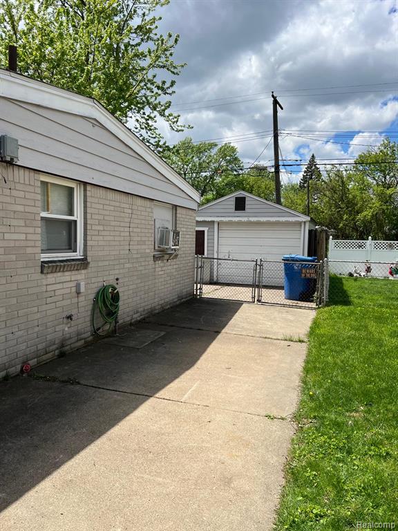 5160 Cherokee Street, Dearborn Heights, MI 48125 — Photo 4