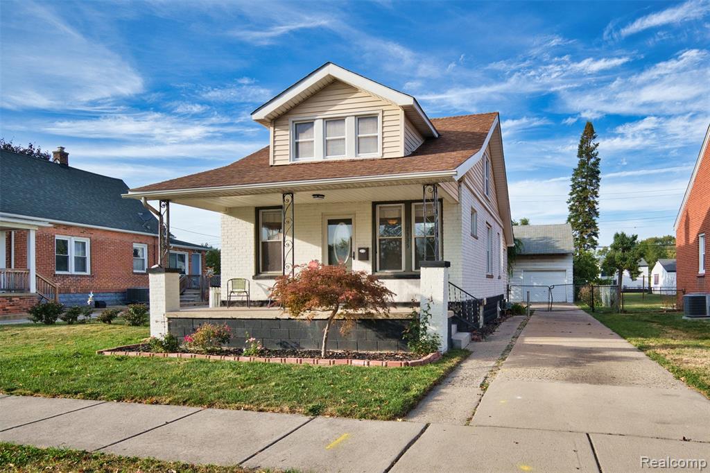7335 Gronow, Center Line, MI 48015 — front exterior