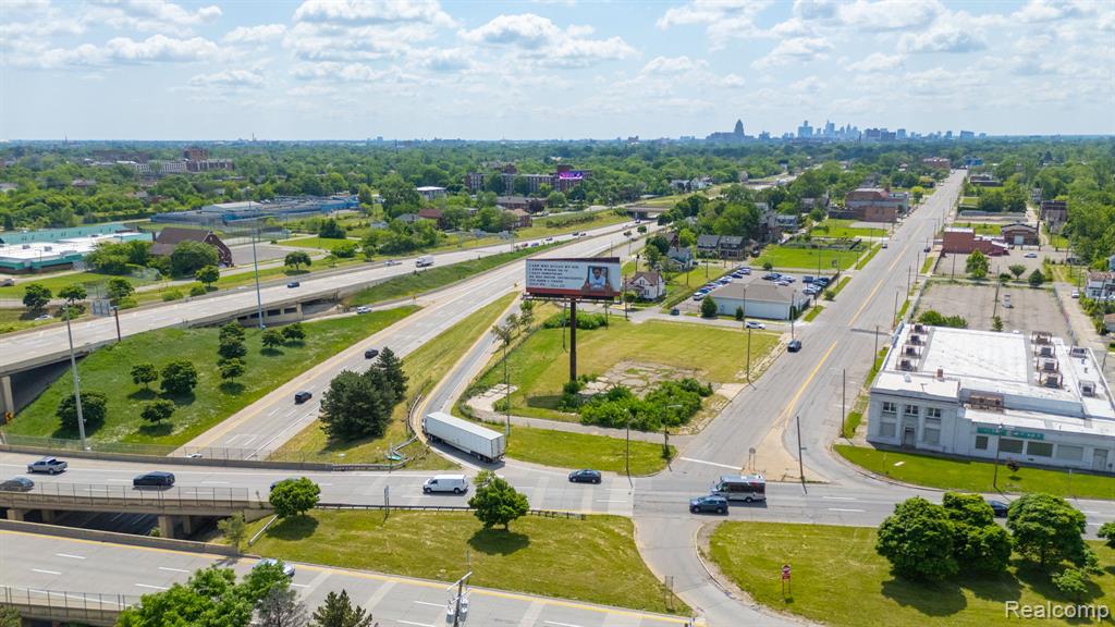 13300 Woodrow Wilson Street - Photo 2