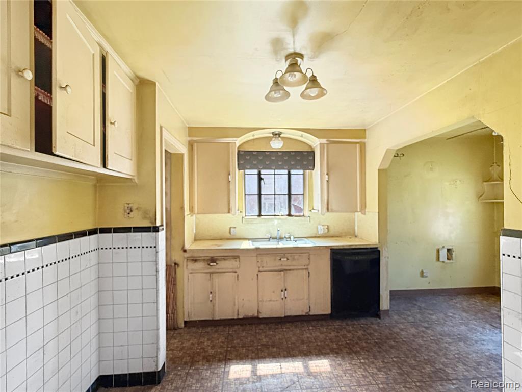 13334 Elmdale Street, Detroit, MI 48213 — Photo 12