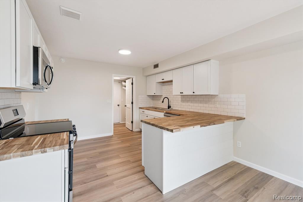36550 Deerhurst S, Westland, MI — Photo 10