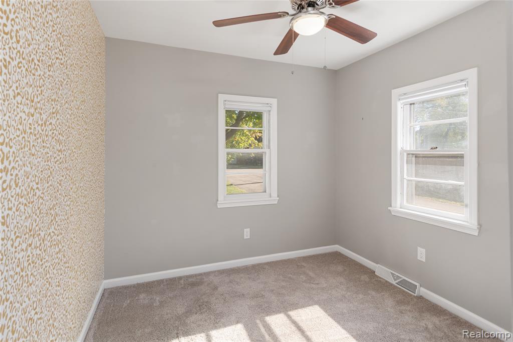 4209 Laforest Drive, Waterford, MI 48329 — Photo 15