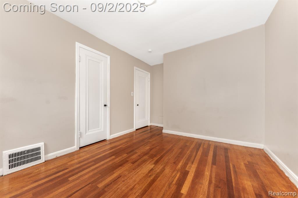 557 N Harvey Street, Plymouth, MI 48170 — Photo 19