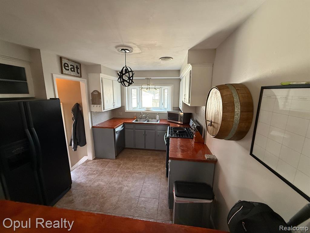 42569 FIVE MILE Road, Plymouth, MI 48170 — Photo 12