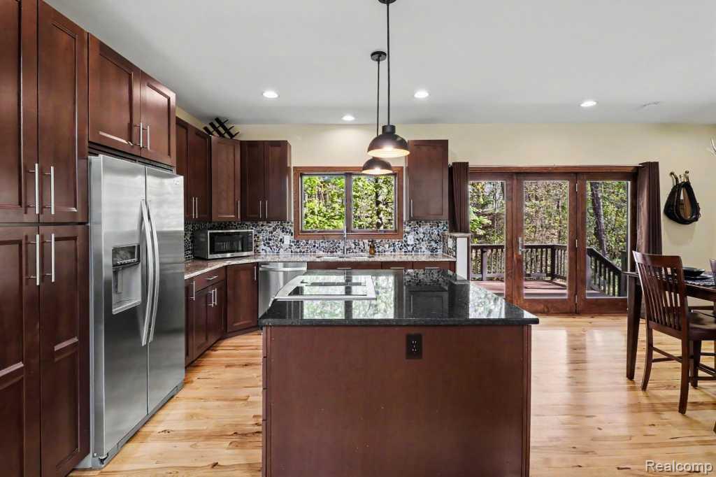 10429 9 Mile Road, Whitmore Lake, MI 48189 — Photo 9