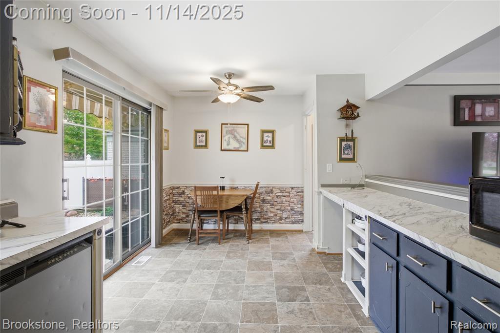 875 Meadowlake Road, Canton, MI 48188 — Photo 15