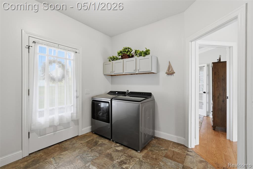 9028 Green Hickory Lane, Fenton, MI 48430 — Photo 25