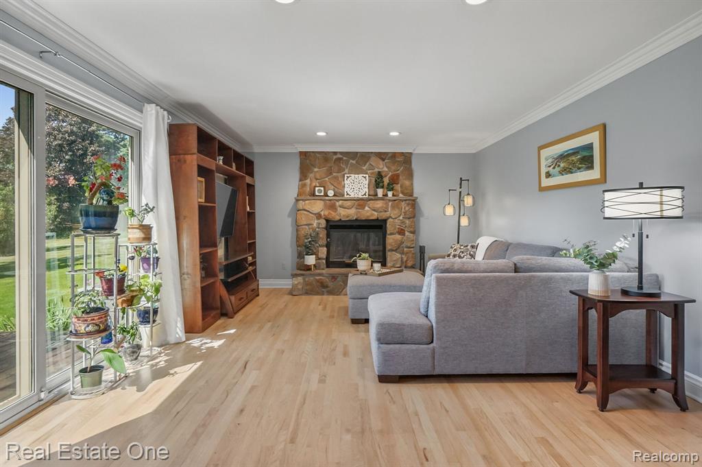 10124 Royce Drive, South Lyon, MI 48178 — Photo 15