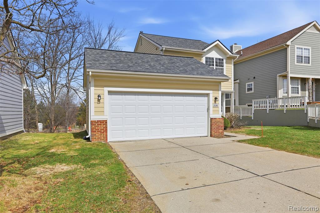 31192 Columbia Drive, Novi, MI, 48377