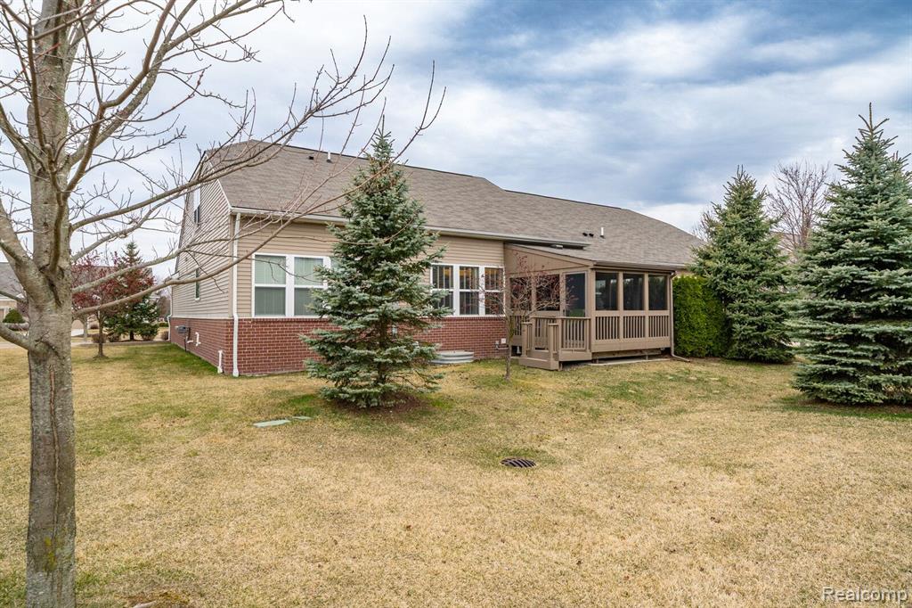 49446 LAKEWOOD Street, Macomb, MI 48042 — Photo 30