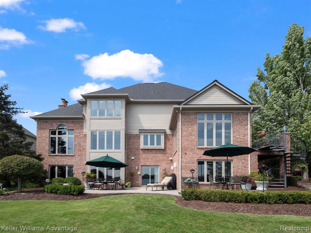 18328 Clairmont Circle E, Northville, MI 48168 — Photo 50
