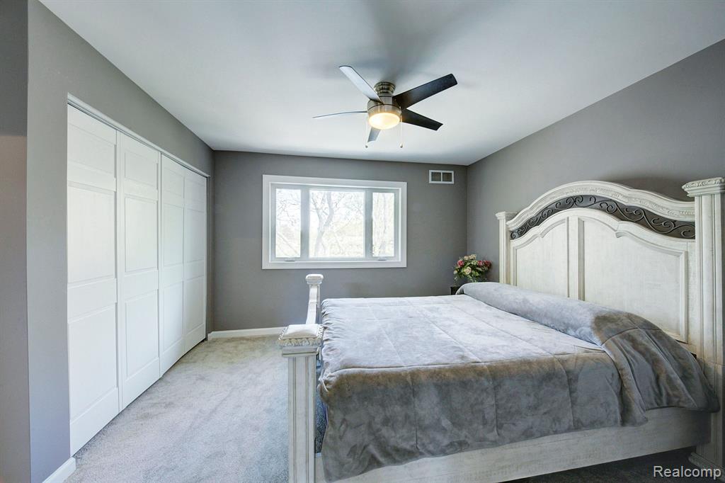 3978 CHANDA, Highland, MI 48356 — Photo 33