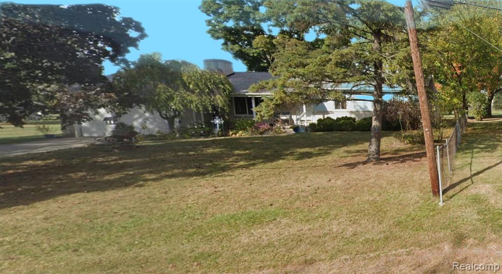 7040 Lou Mac Drive, Swartz Creek, MI 48473 — Photo 3
