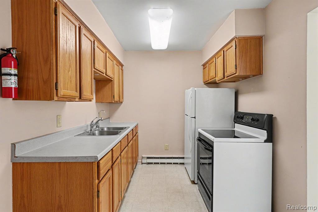 1691 S Lakeview Lane, Highland, MI — Photo 20