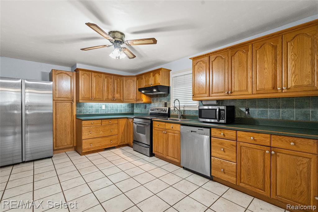 7173 Porter Road, Grand Blanc, MI 48439 — Photo 15