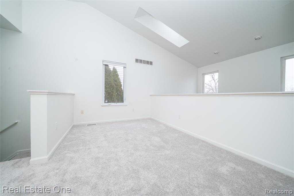 24099 Tana Court, Farmington, MI 48335 — Photo 35