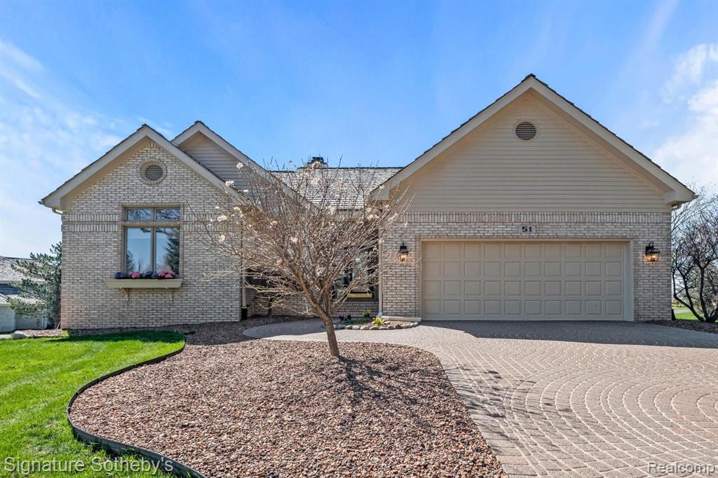 51 CHATEAUX DU LAC, Fenton, MI 48430 — Photo 50
