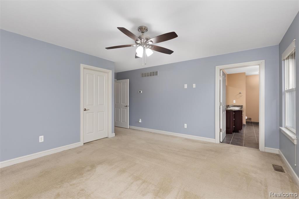 724 Constitution Street, Canton, MI 48188 — Photo 33