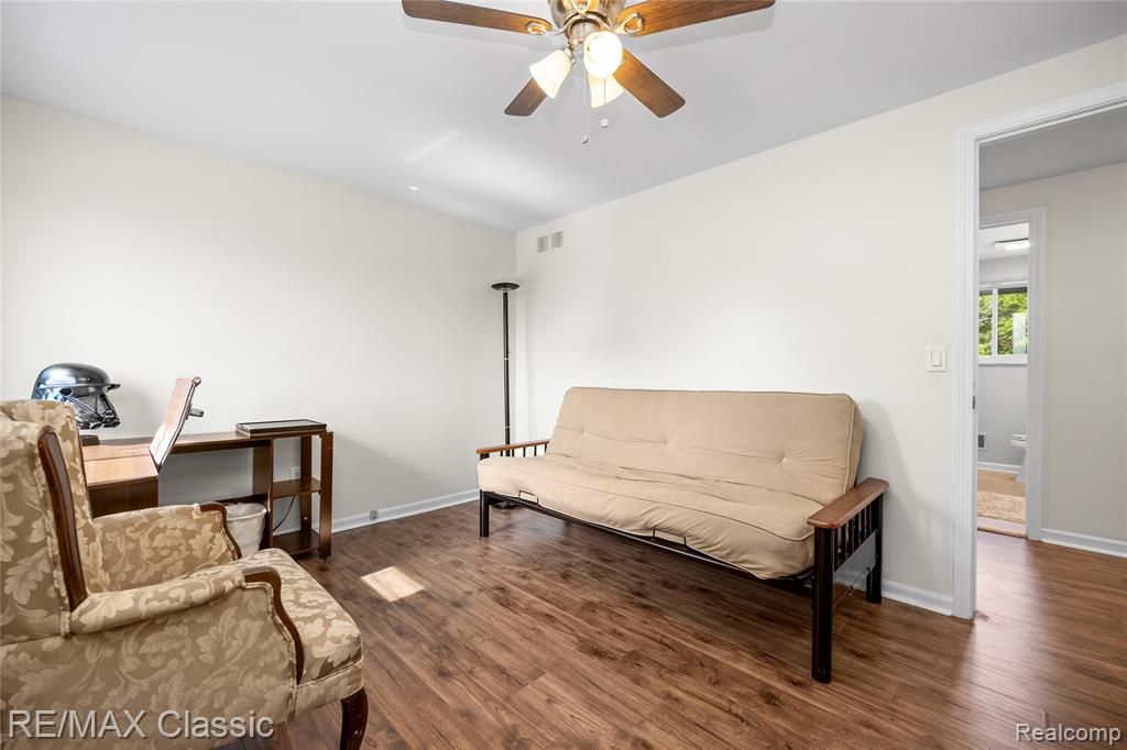 5651 Warrenshire Drive, West Bloomfield, MI — Photo 28