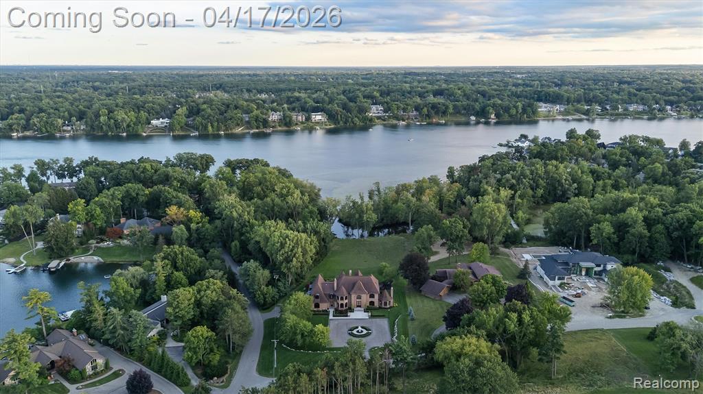5305 Elmgate Bay Drive, Orchard Lake Village, MI 48324 — Photo 46