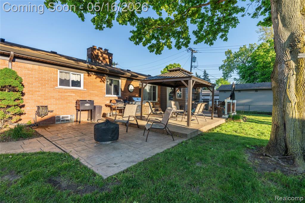 21420 Salisbury Avenue, Grosse Ile, MI 48138 — Photo 37