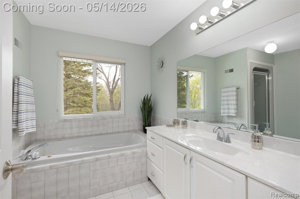 8945 Huron Bluffs Drive, White Lake, MI — Photo 19