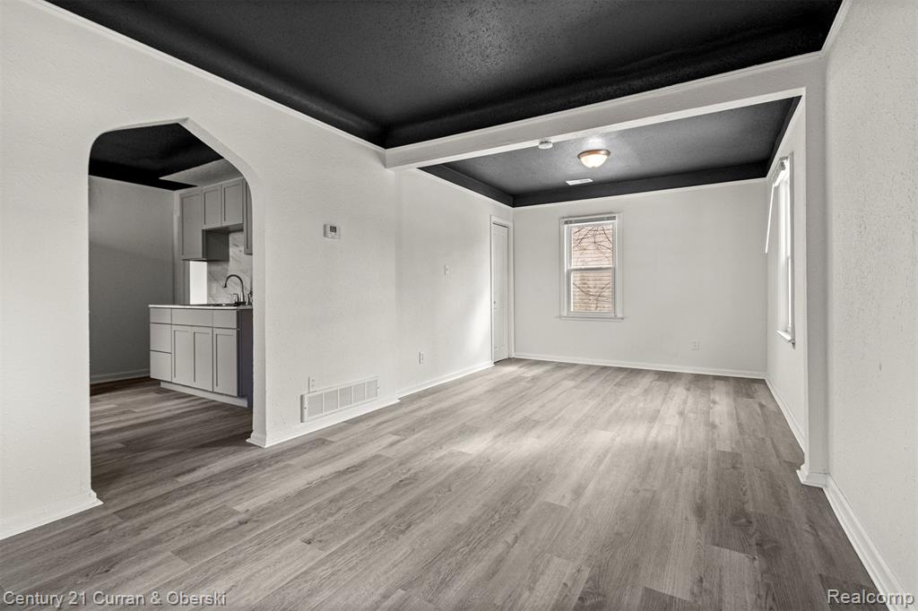 5514 Ashley Street, Detroit, MI 48236 — Photo 2