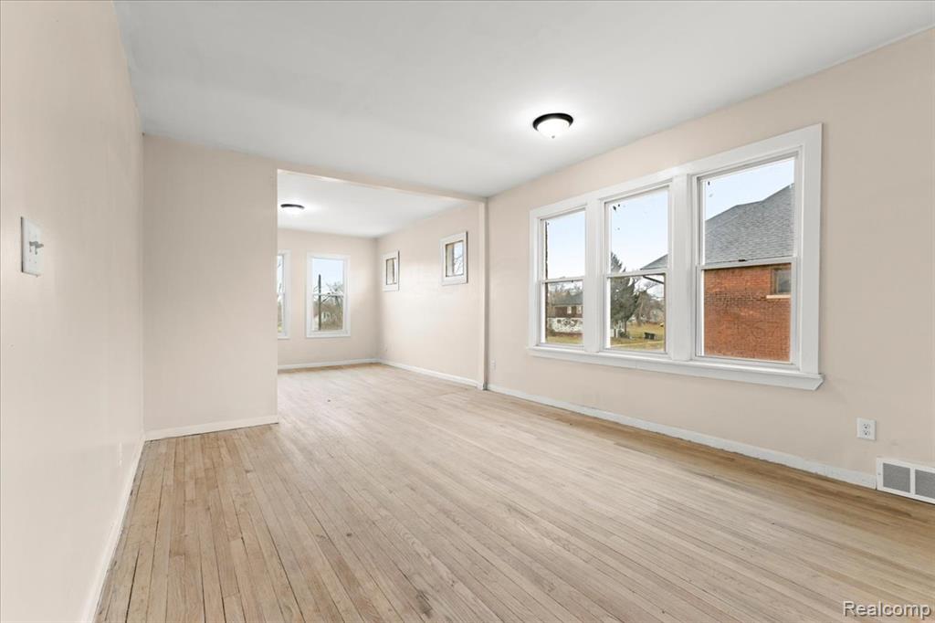 9662 Broadstreet Avenue, Detroit, MI 48204 — Photo 19