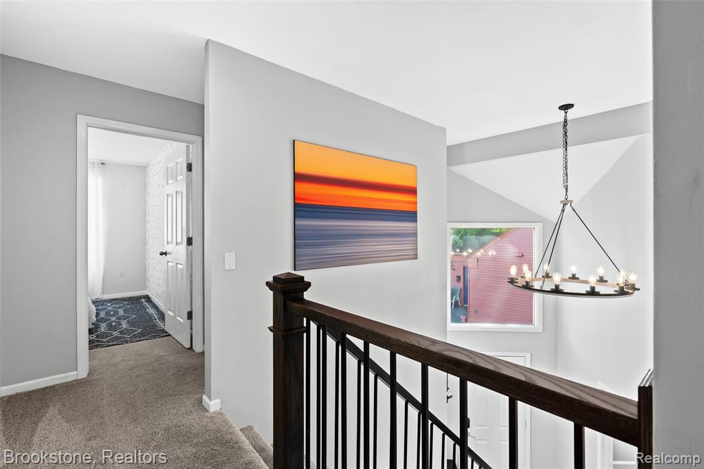 400 LA PLAZA, Royal Oak, MI 48073 — Photo 24