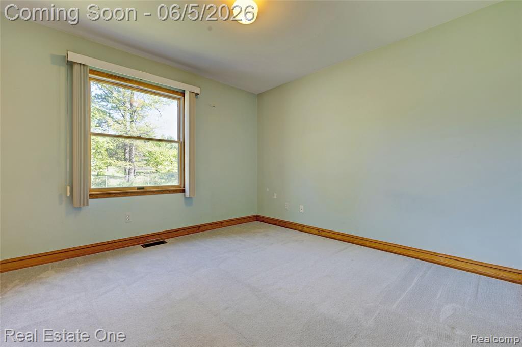 709 Bald Eagle Lake Road, Ortonville, MI 48462 — Photo 6