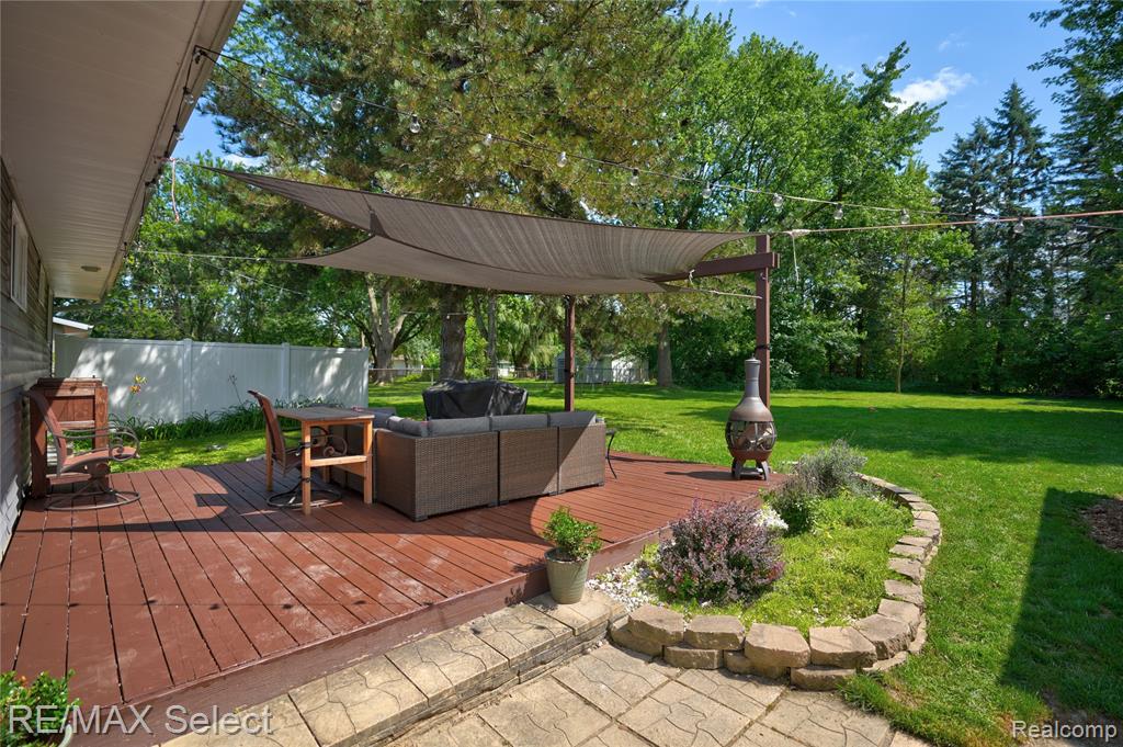 6030 Sun Valley Drive, Grand Blanc, MI 48439 — Photo 3