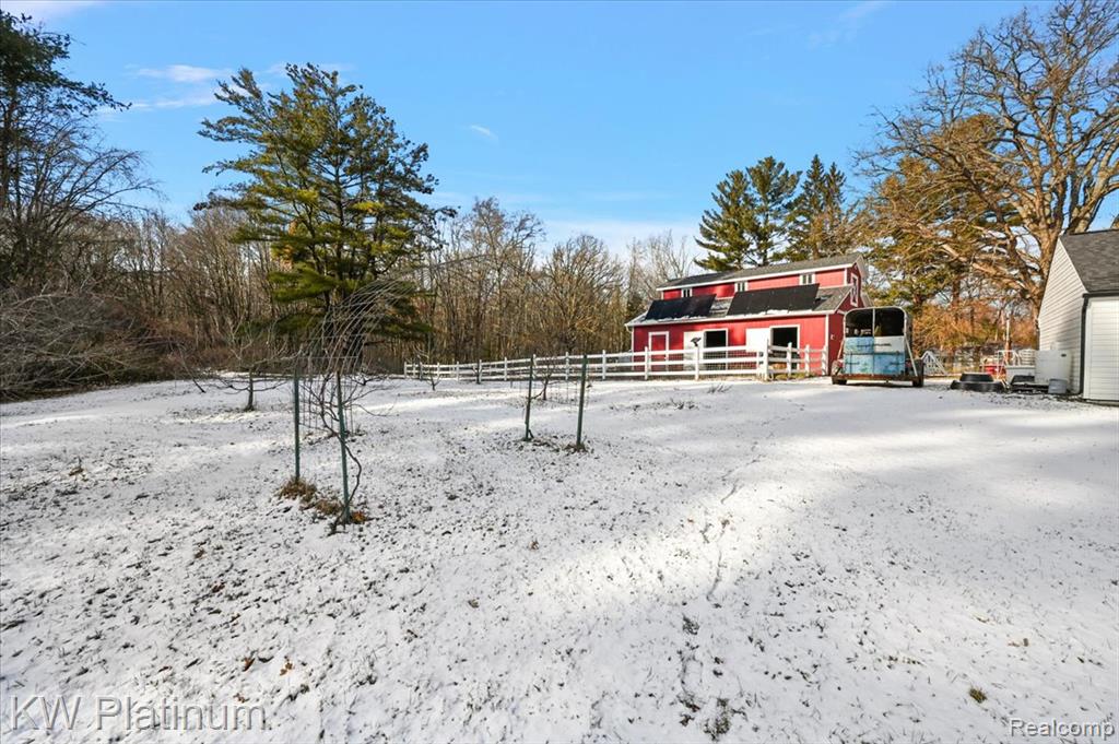 8658 Marsh Road, Clay, MI 48001 — Photo 58