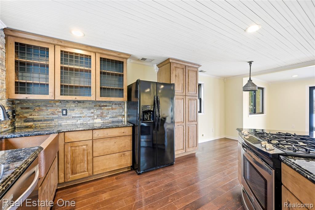 10428 King Road, Davisburg, MI 48350 — Photo 28